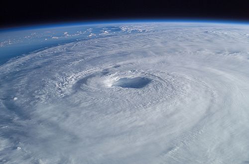 500px-Hurricane_Isabel_from_ISS.jpg
