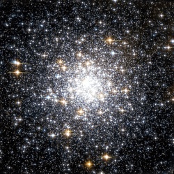 globular cluster; the cluster of stars gets increasingly brighter nearer to the center of the cluster