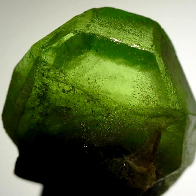 Green glass-like mineral