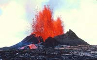 Erupción volcánica de basalto