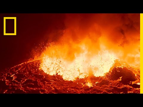 Thumbnail for the embedded element "Supervolcanoes 101 | National Geographic"