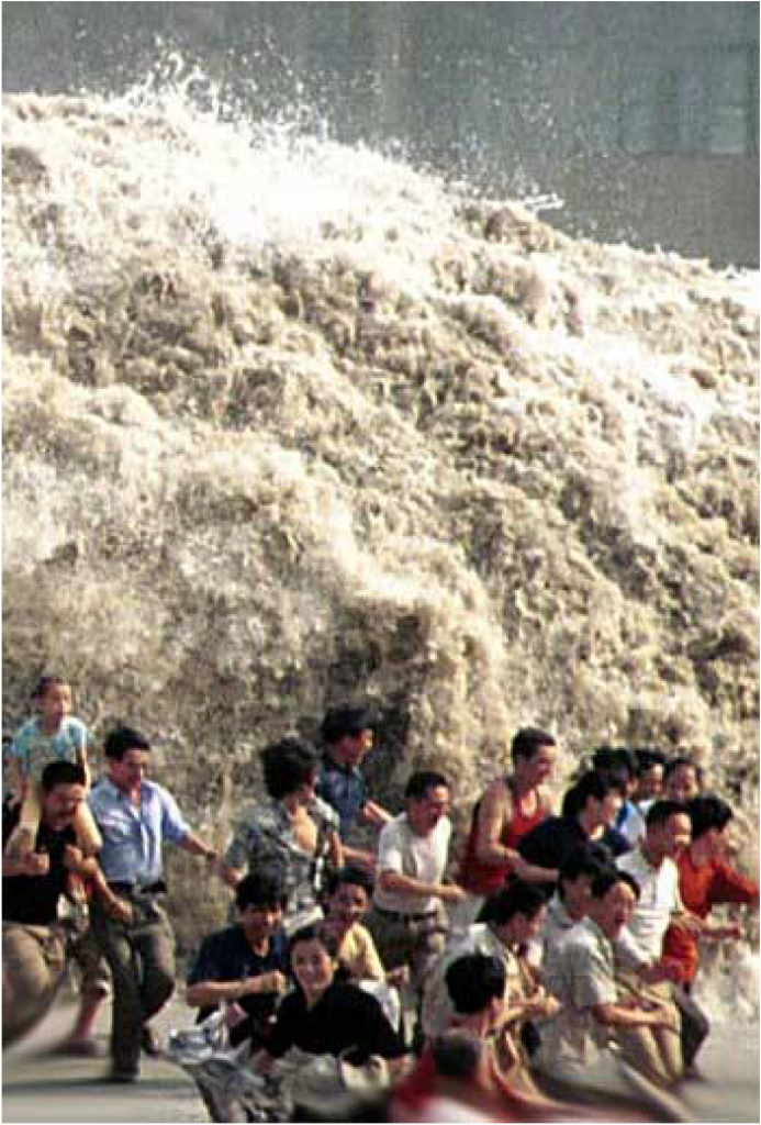 Fig.-9-10.-photographers-2004-tsunami-693x1024.png