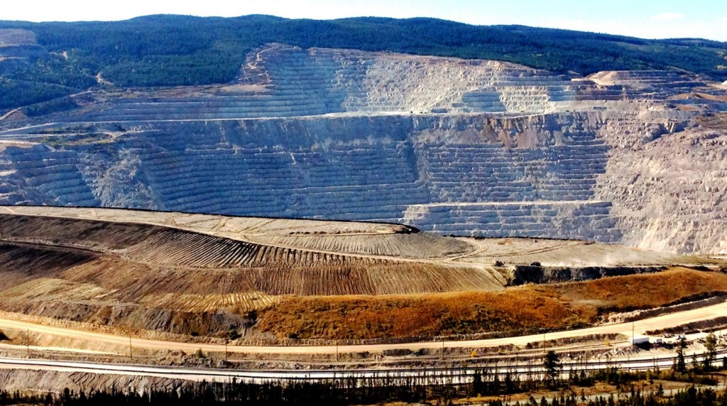 Highland-Valley-Copper-Mine-at-Logan-Lake-1024x572.jpg